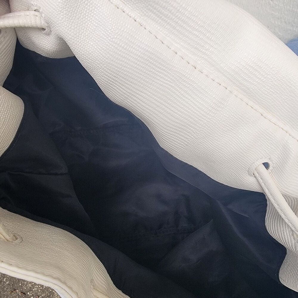 Victoria Secret Drawstring Large backpack Cream/White See Discription - Picture 6 of 7